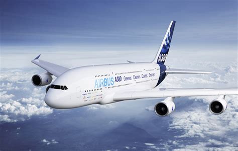 airbus a380 maximum speed